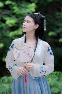 嫡女重生，携皇叔夺前夫江山